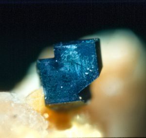 Anatase crystal is blue.