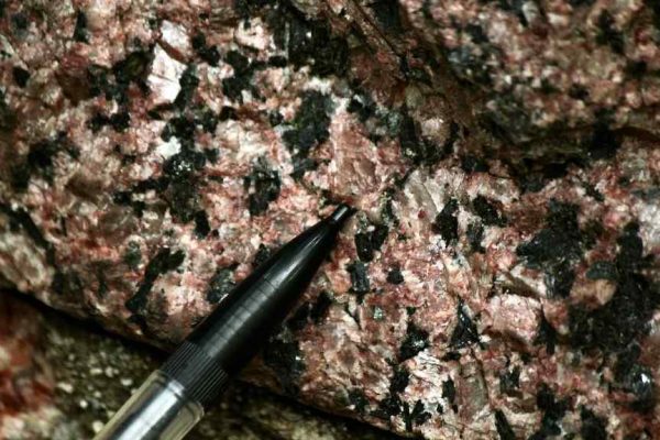 How to identify red granite (the Wisconsin state rock) – WGNHS – UW–Madison